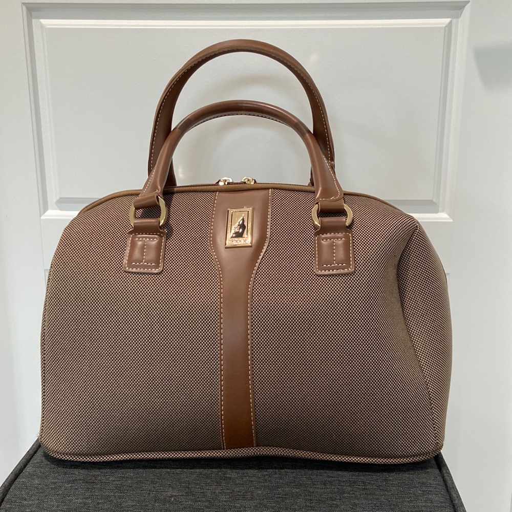 NWOT London Fog Bag